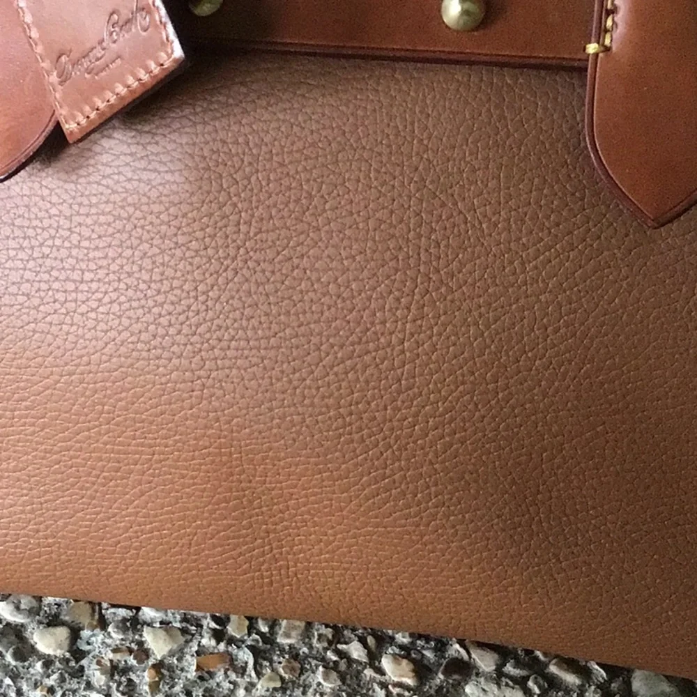 DOONEY & BOURKE large capacity dual toned leather satchel in Natural, like new - Picture 11 of 12